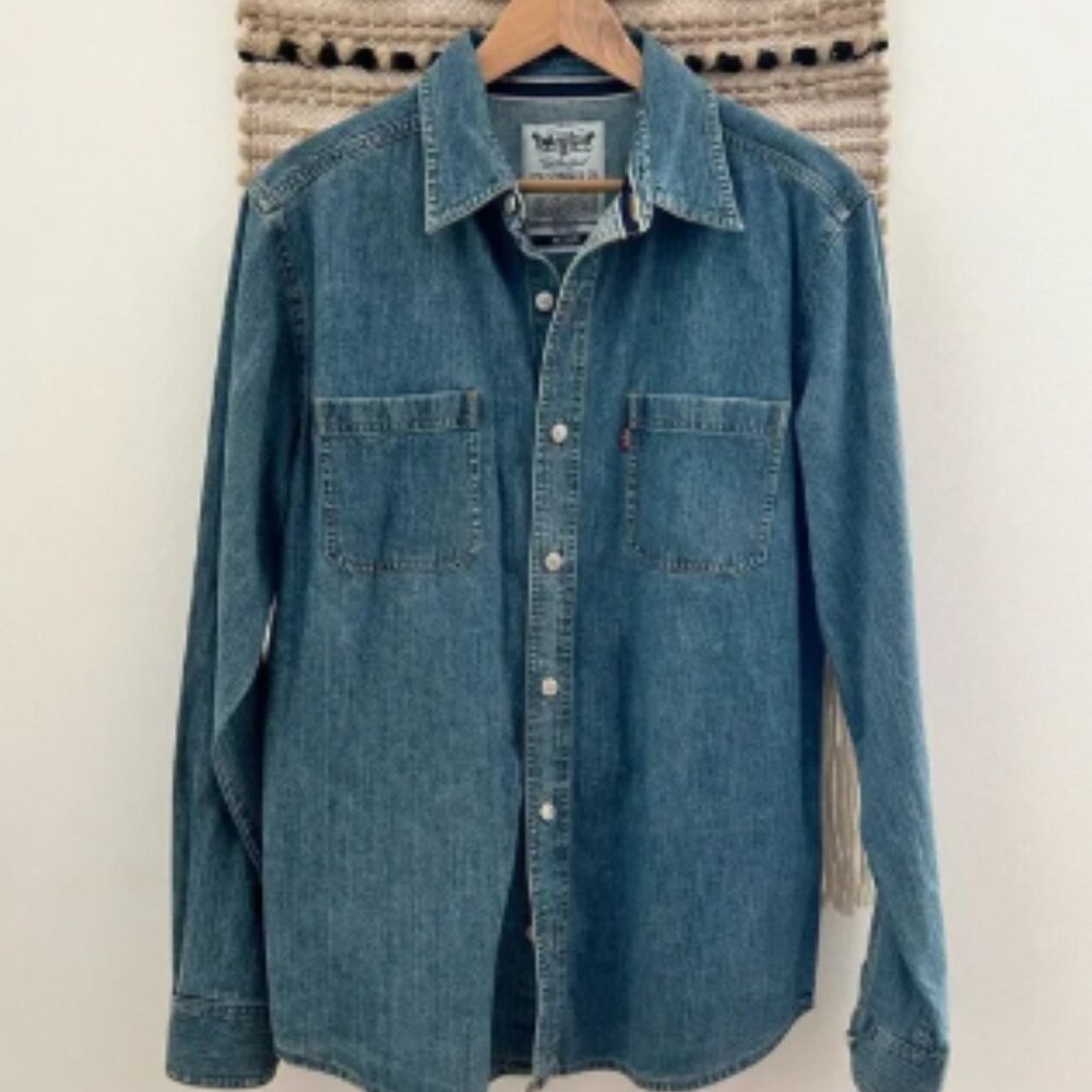 Vintage / Y2K Levi's Blue Denim Long Sleeve Shirt